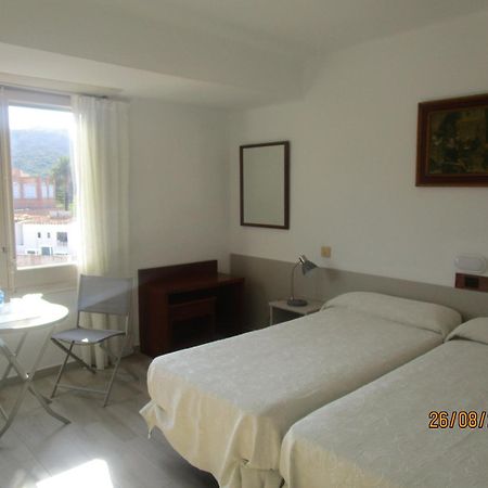 Hotel Apartaments Gesoria Porta Ferrada Sant Feliu de Guíxols Exteriör bild
