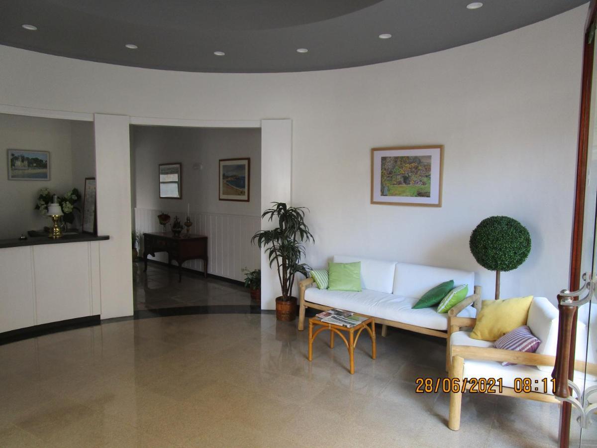 Hotel Apartaments Gesoria Porta Ferrada Sant Feliu de Guíxols Exteriör bild