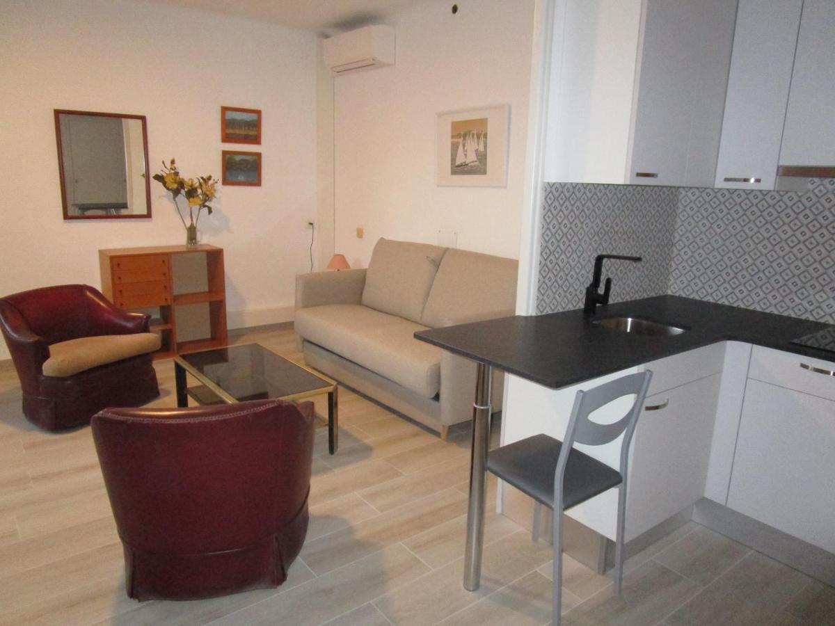 Hotel Apartaments Gesoria Porta Ferrada Sant Feliu de Guíxols Exteriör bild