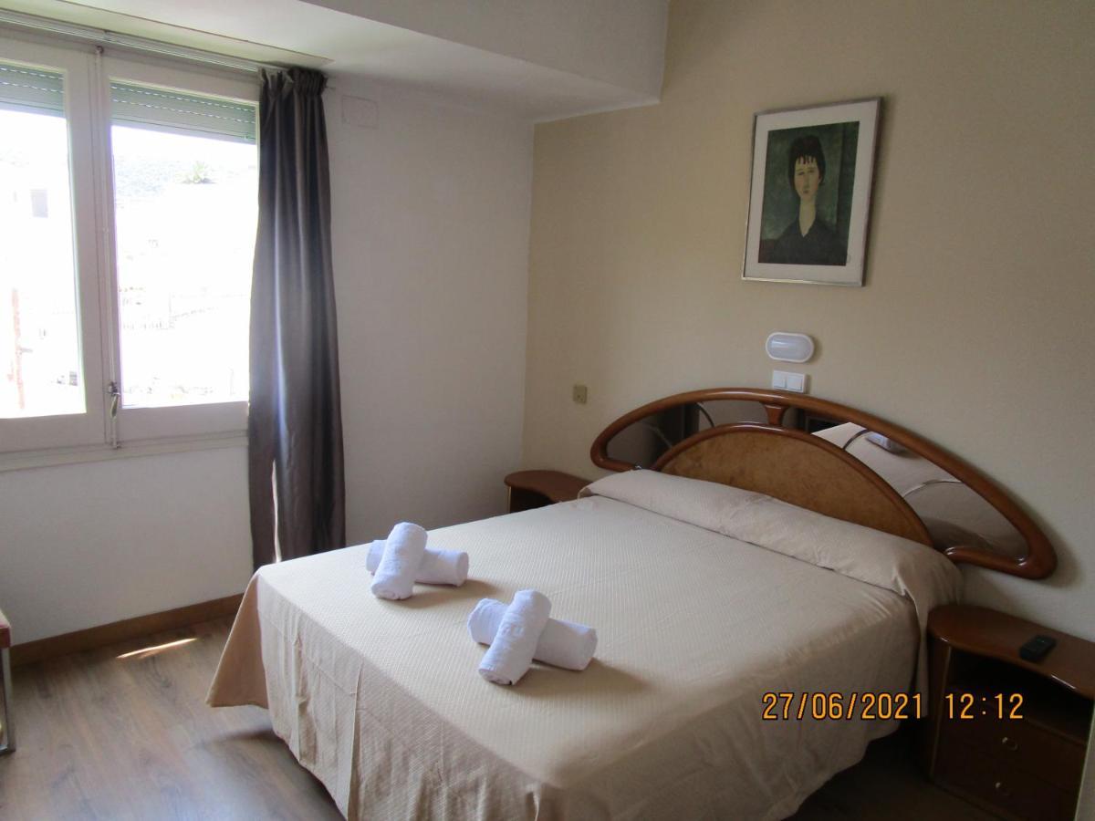 Hotel Apartaments Gesoria Porta Ferrada Sant Feliu de Guíxols Exteriör bild