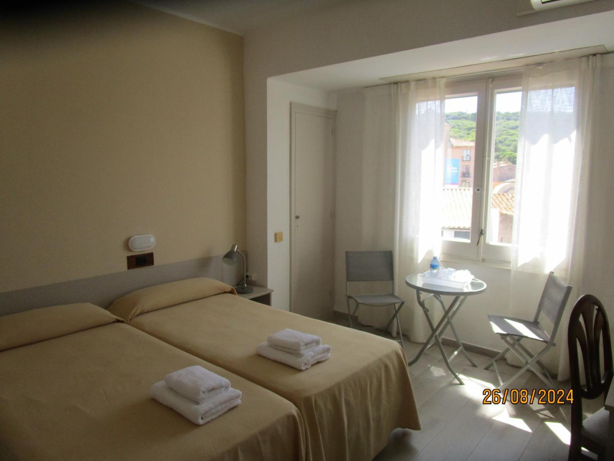 Hotel Apartaments Gesoria Porta Ferrada Sant Feliu de Guíxols Exteriör bild