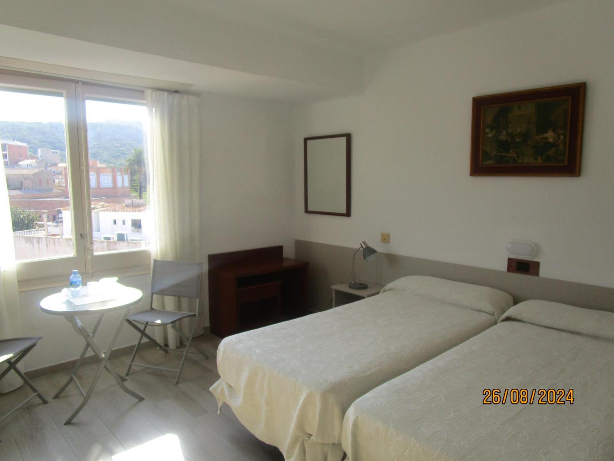 Hotel Apartaments Gesoria Porta Ferrada Sant Feliu de Guíxols Exteriör bild