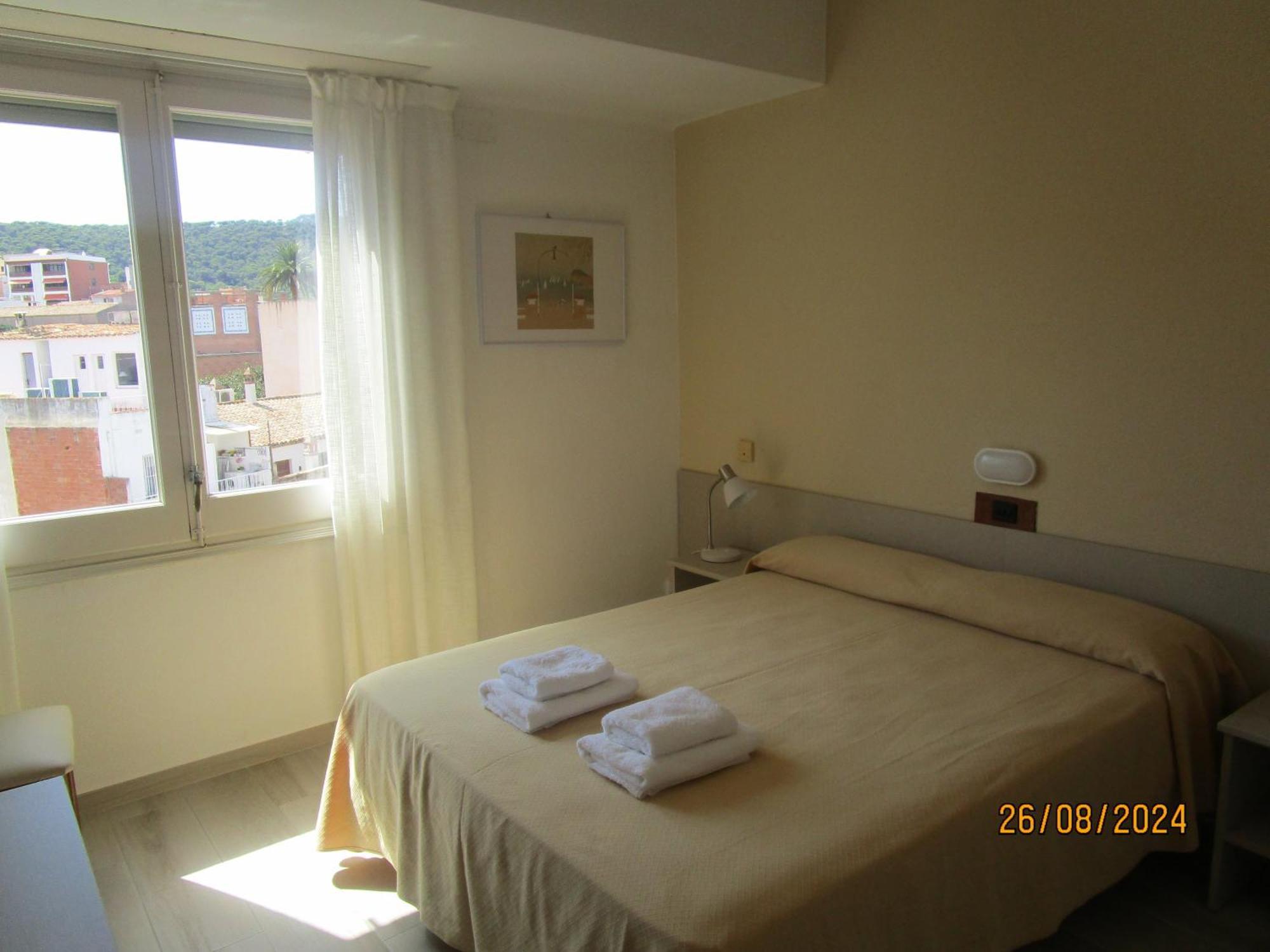 Hotel Apartaments Gesoria Porta Ferrada Sant Feliu de Guíxols Exteriör bild