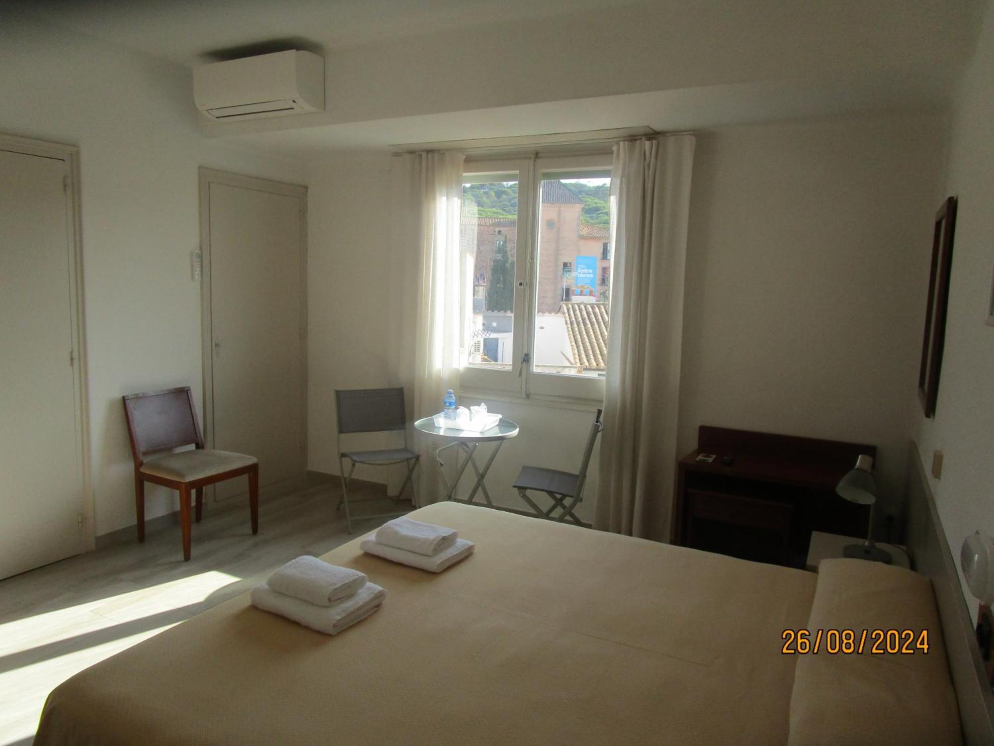 Hotel Apartaments Gesoria Porta Ferrada Sant Feliu de Guíxols Exteriör bild