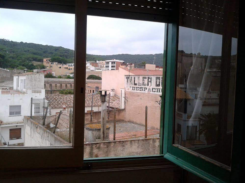 Hotel Apartaments Gesoria Porta Ferrada Sant Feliu de Guíxols Exteriör bild