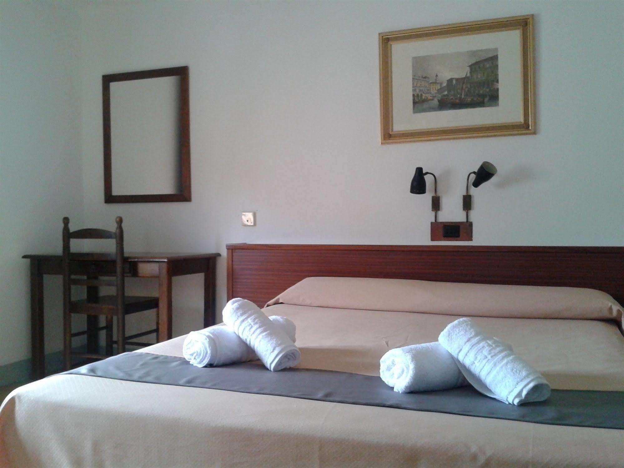 Hotel Apartaments Gesoria Porta Ferrada Sant Feliu de Guíxols Exteriör bild