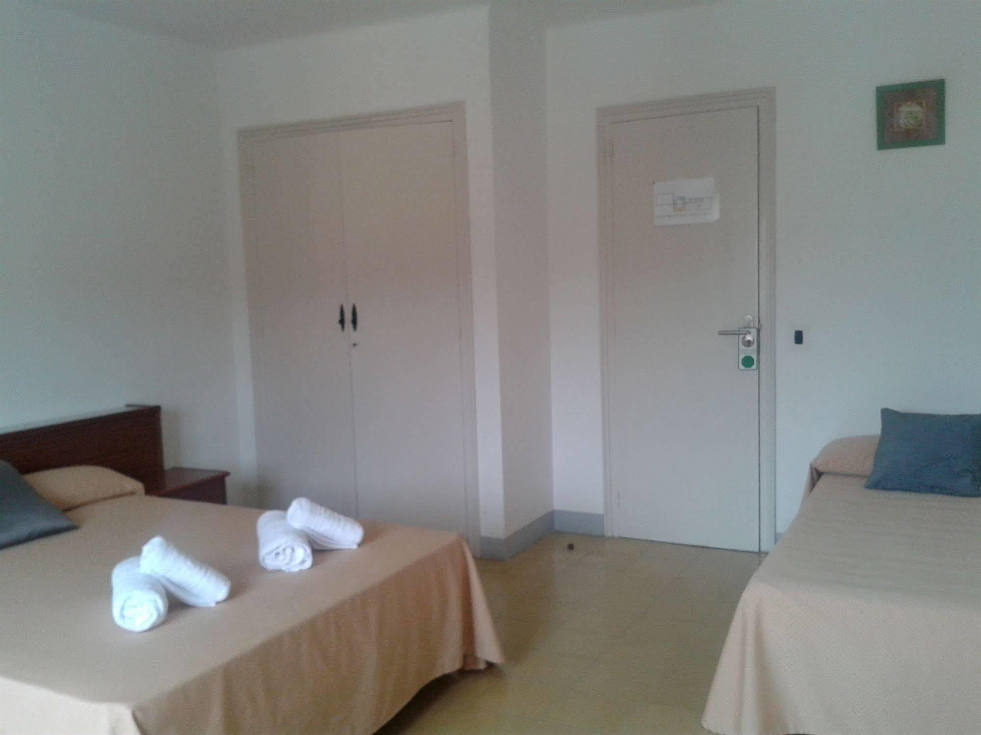 Hotel Apartaments Gesoria Porta Ferrada Sant Feliu de Guíxols Exteriör bild