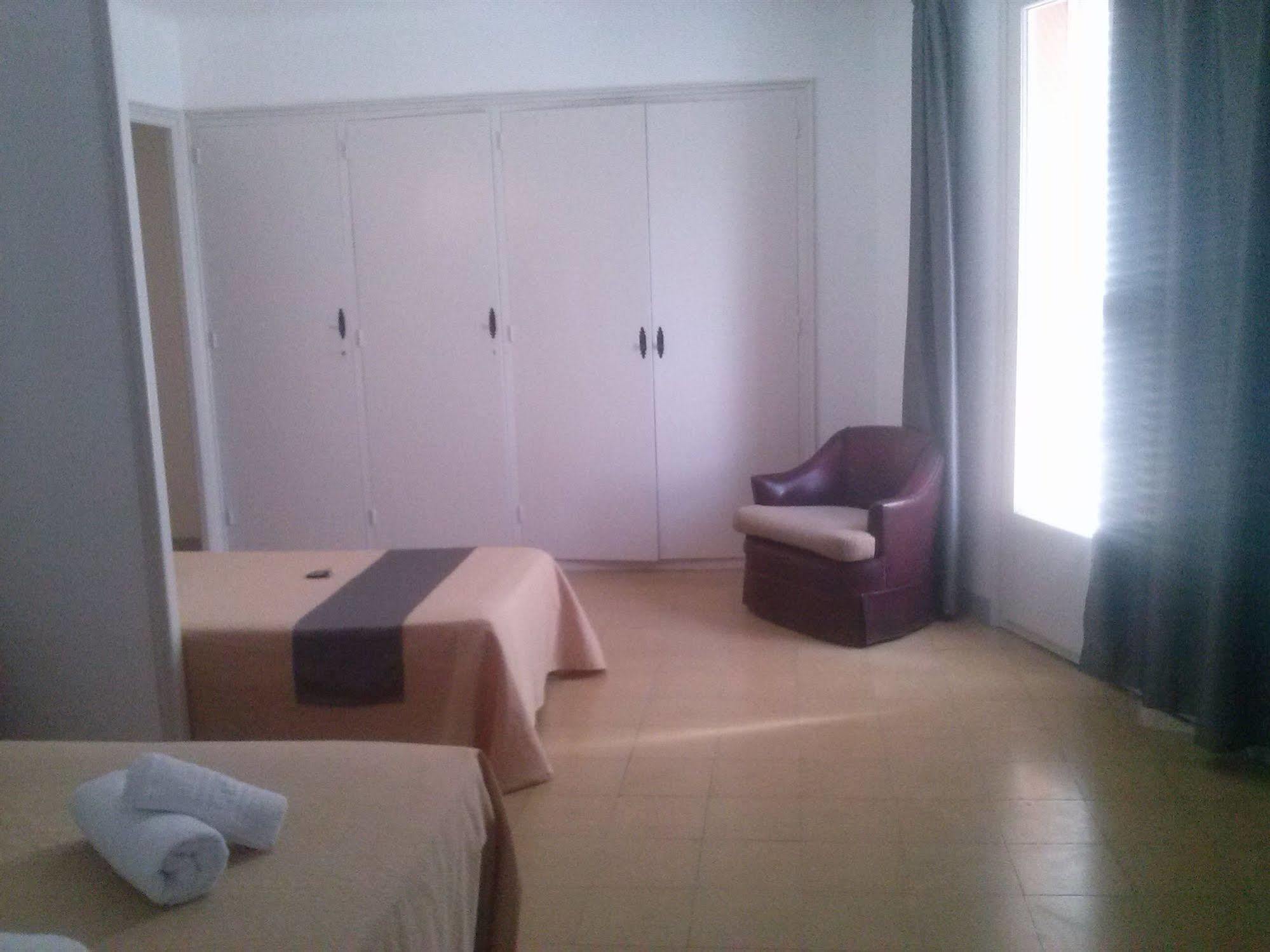 Hotel Apartaments Gesoria Porta Ferrada Sant Feliu de Guíxols Exteriör bild