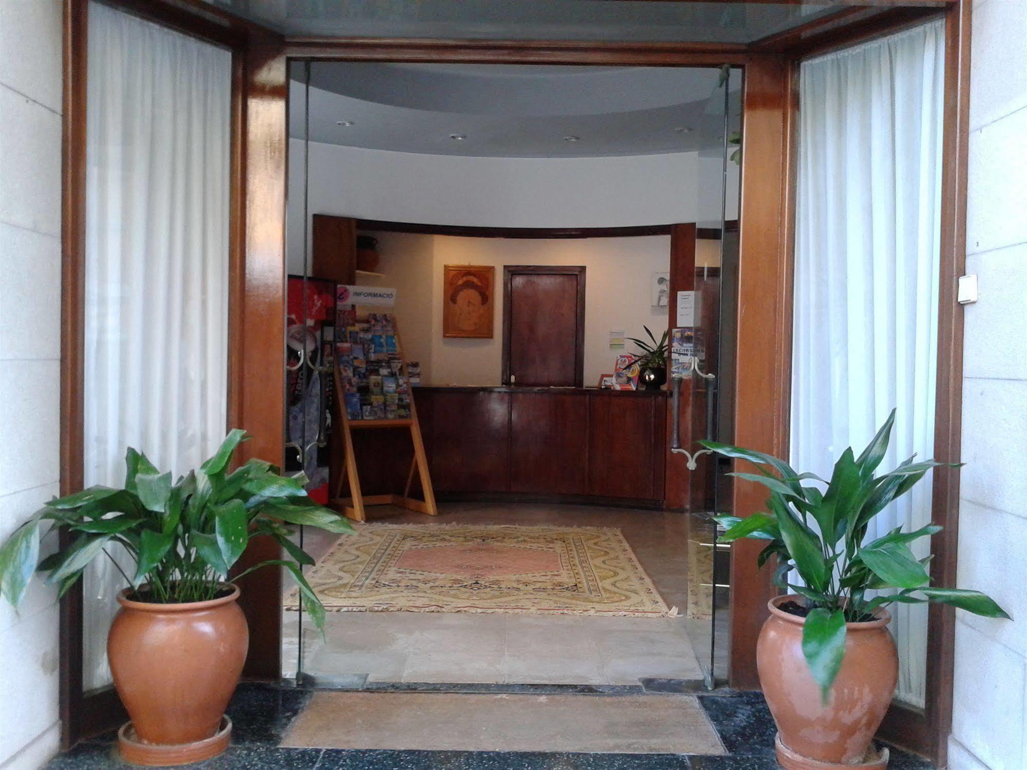 Hotel Apartaments Gesoria Porta Ferrada Sant Feliu de Guíxols Exteriör bild