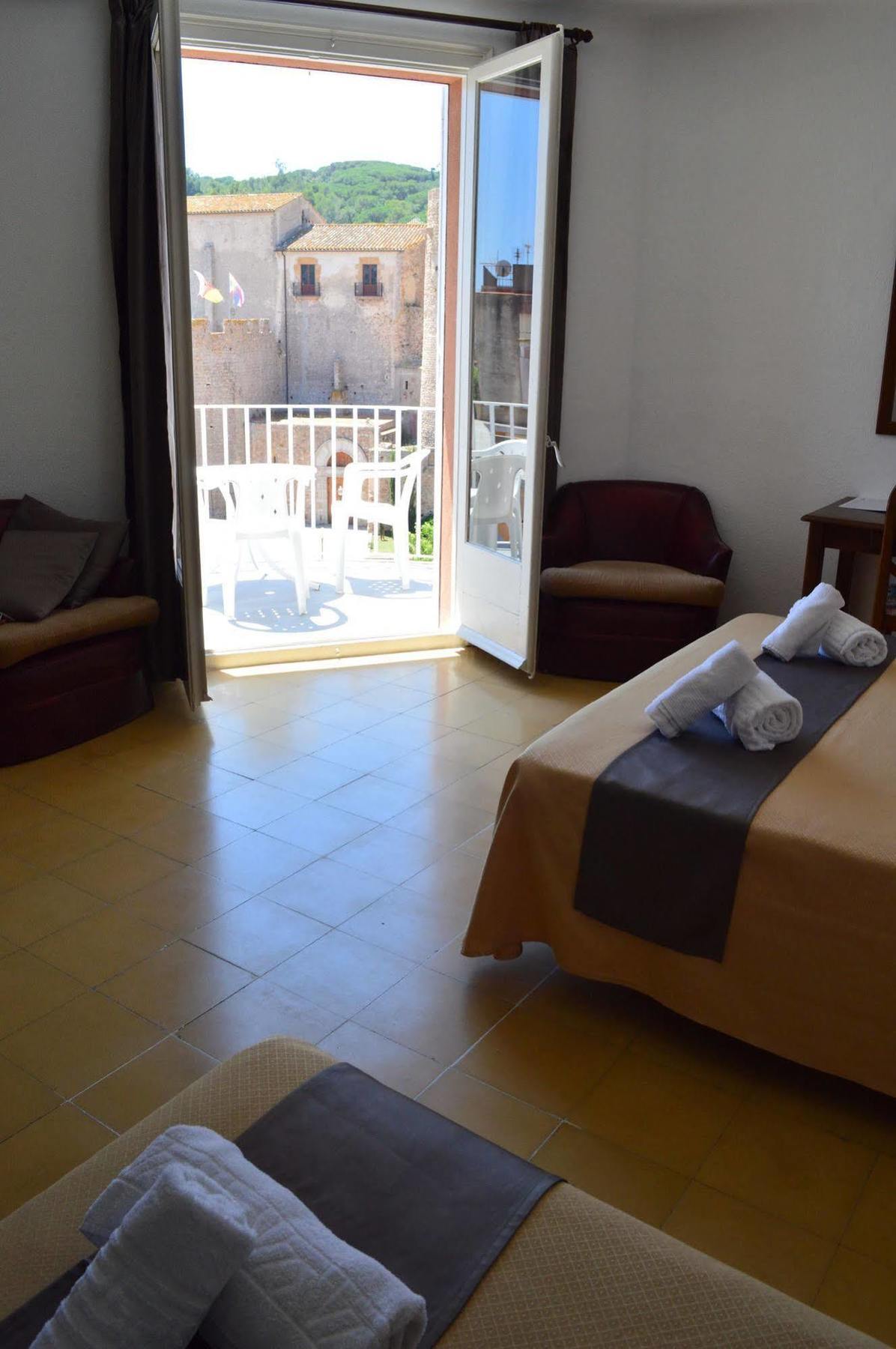 Hotel Apartaments Gesoria Porta Ferrada Sant Feliu de Guíxols Exteriör bild